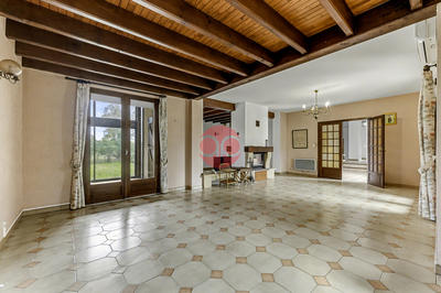 Villa - 167 m² - 6 pièces