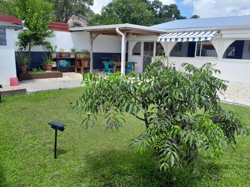 Maison - 98 m² - 4 pièces