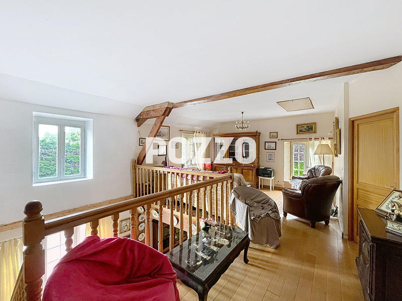 Maison - 276 m² - 7 pièces