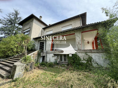 Propriété - 600 m² - 16 pièces