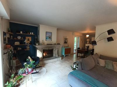 Maison traditionnelle - 190 m² - 6 pièces