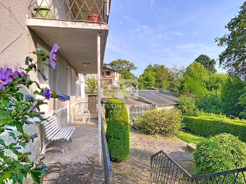 Maison - 190 m² - 9 pièces