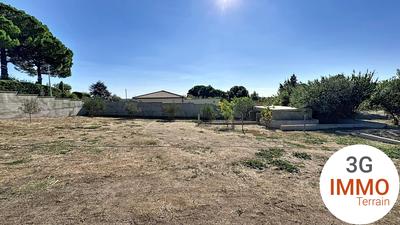 Terrain constructible - 973 m²