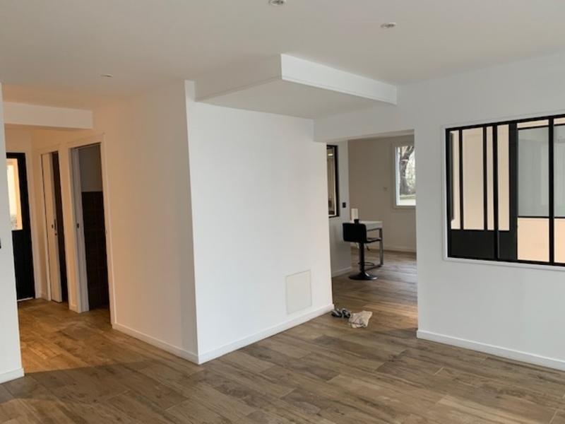 Bureau - 93 m² - 8 pièces