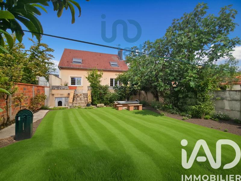 Maison - 125 m² - 7 pièces