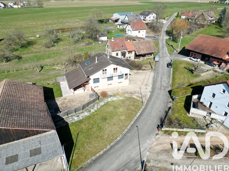 Maison - 177 m² - 8 pièces