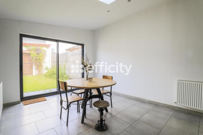 Maison - 93 m² - 3 pièces