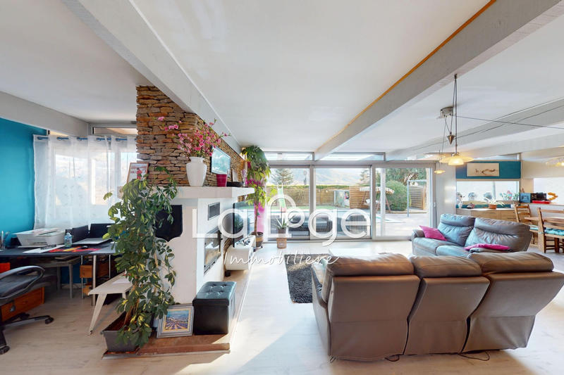 Maison - 160 m² - 4 pièces