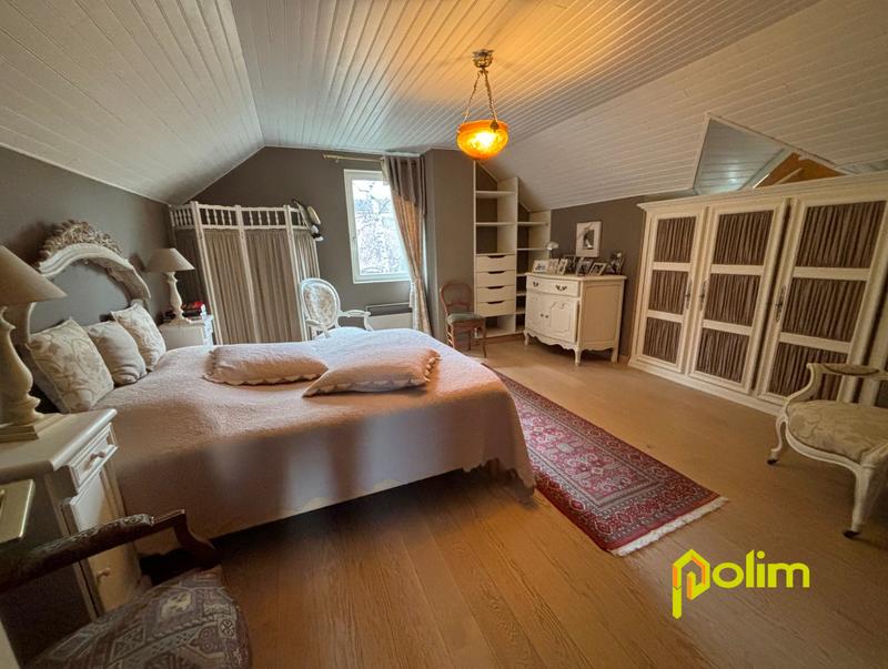 Maison - 122 m² - 6 pièces