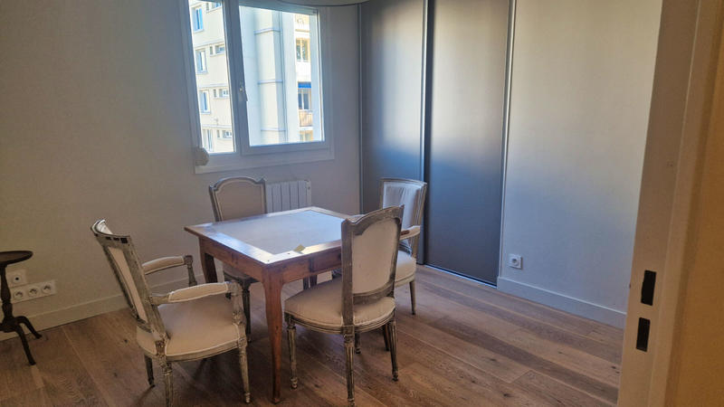 Appartement - 128 m² - 5 pièces