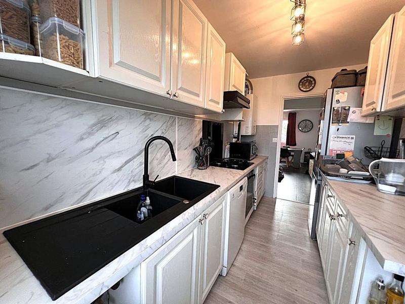 Appartement - 70 m² - 4 pièces