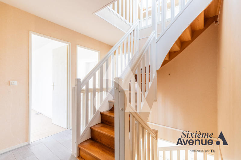 Maison - 140 m² - 7 pièces