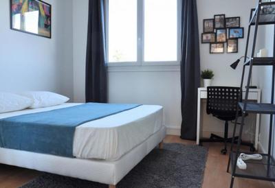 Chambre - 13 m² - 4 pièces