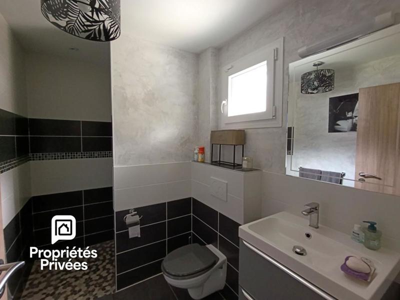 Maison - 159 m² - 6 pièces