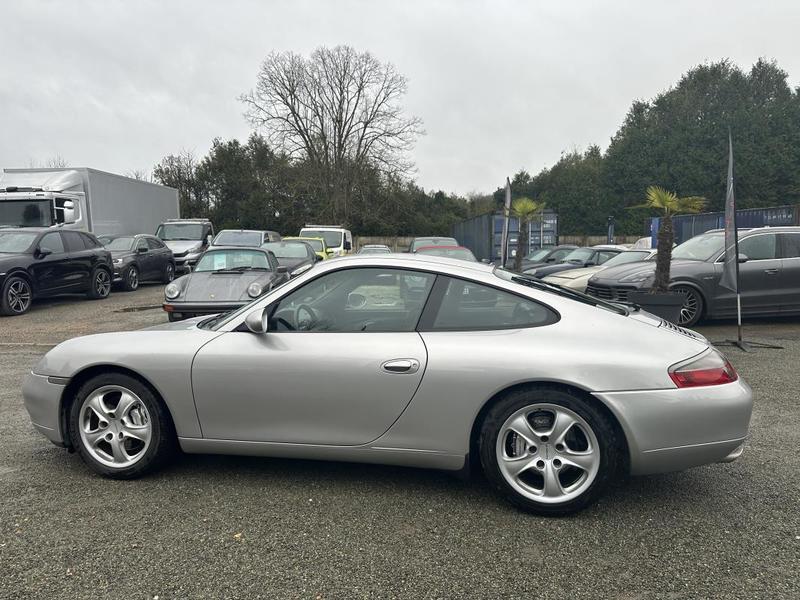 Porsche 996 Carrera 4
