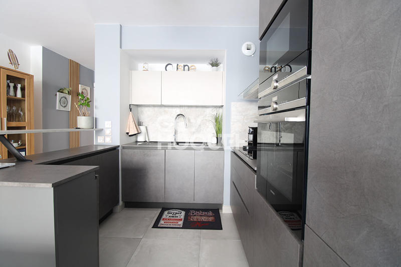 Appartement - 81 m² - 4 pièces