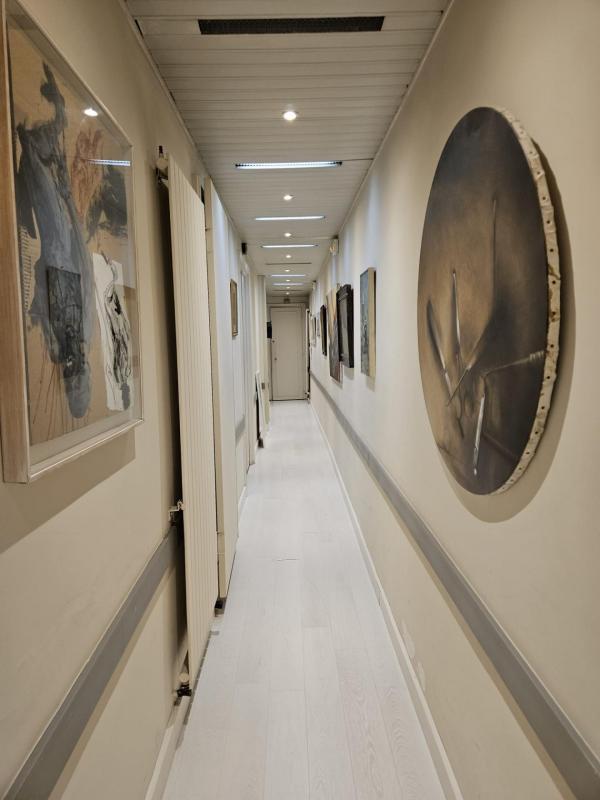 Appartement - 270 m² - 12 pièces