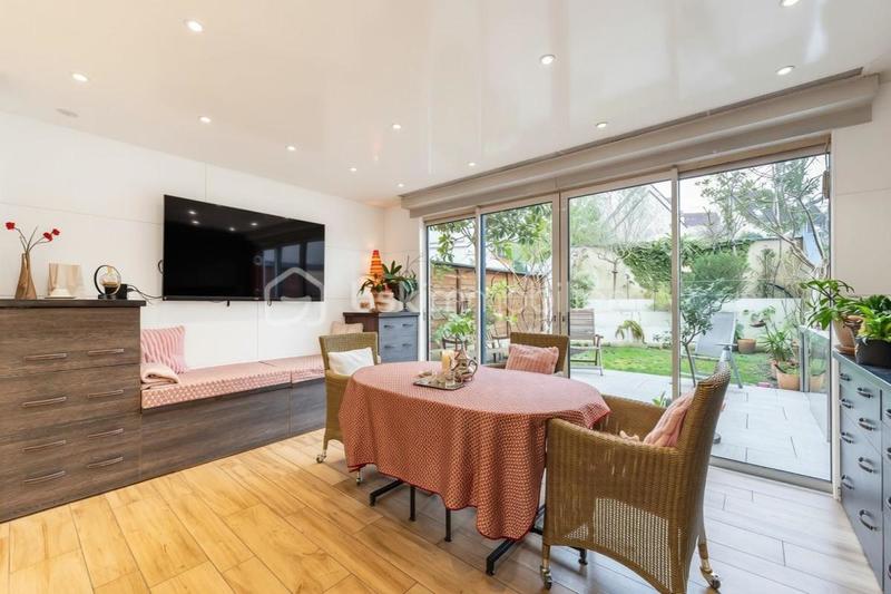 Maison de ville - 144 m² - 6 pièces