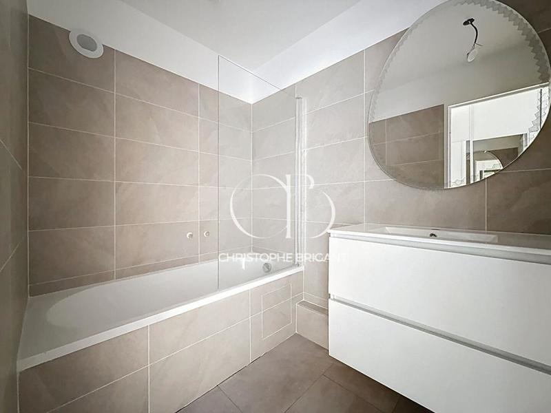 Appartement - 96 m² - 5 pièces