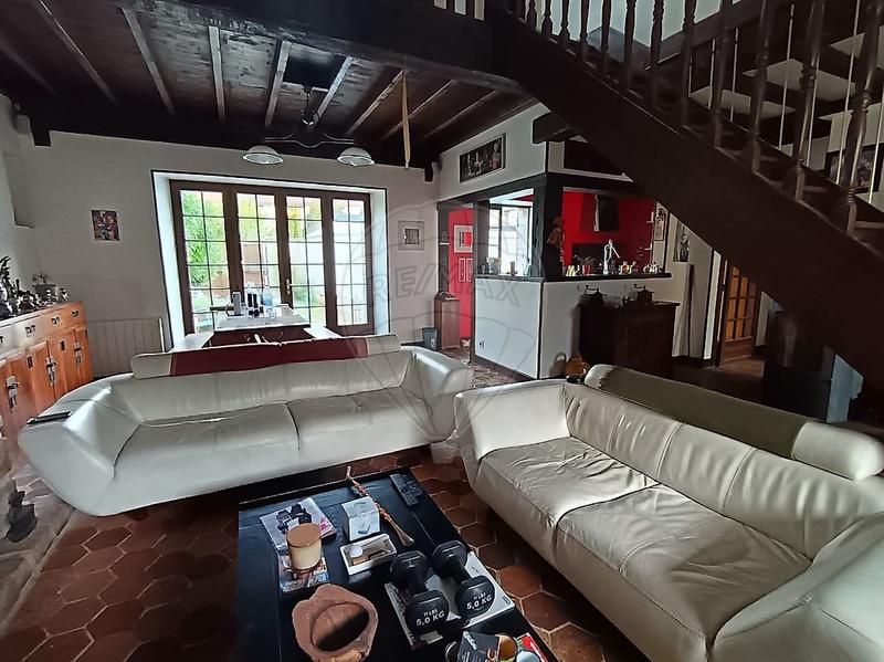 Demeure - 214 m² - 7 pièces