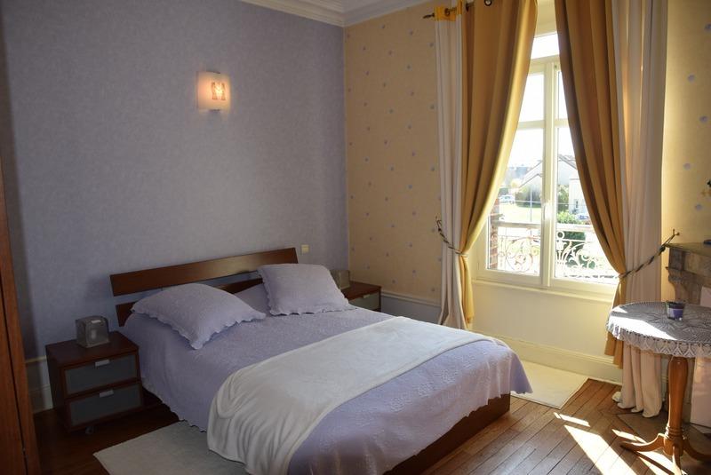 Maison bourgeoise - 255 m² - 11 pièces