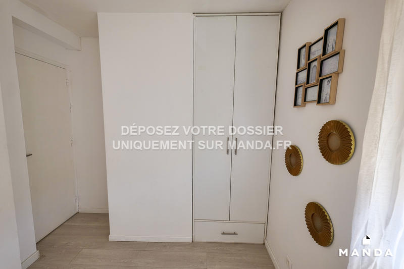 Chambre - 10 m² - 4 pièces