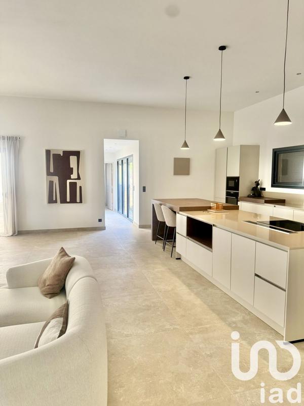 Maison de maîtres - 251 m² - 7 pièces