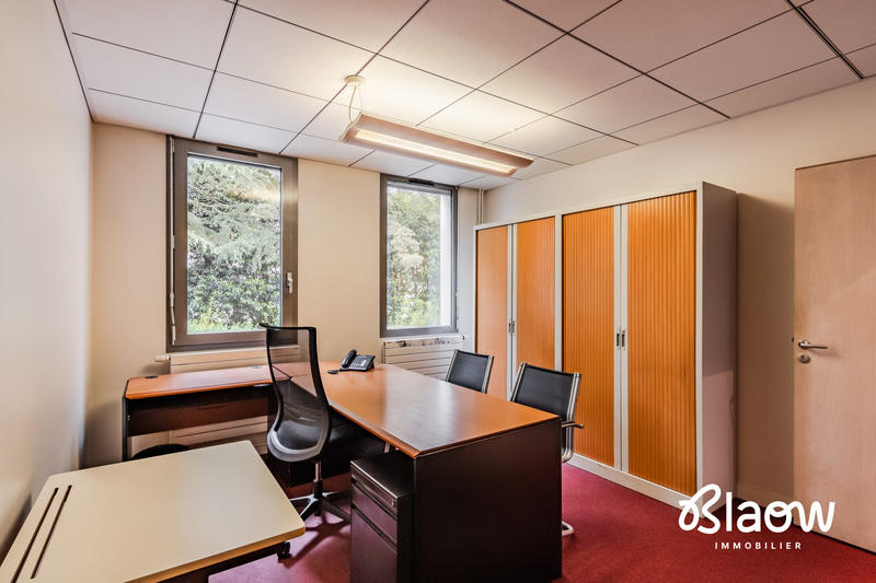 Maison - 345 m² - 18 pièces