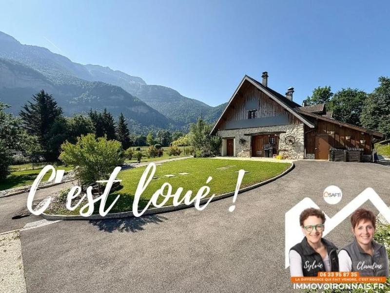 Local commercial - 245 m² - 10 pièces