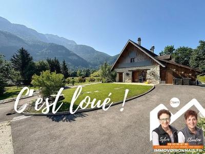 Local commercial - 245 m² - 10 pièces