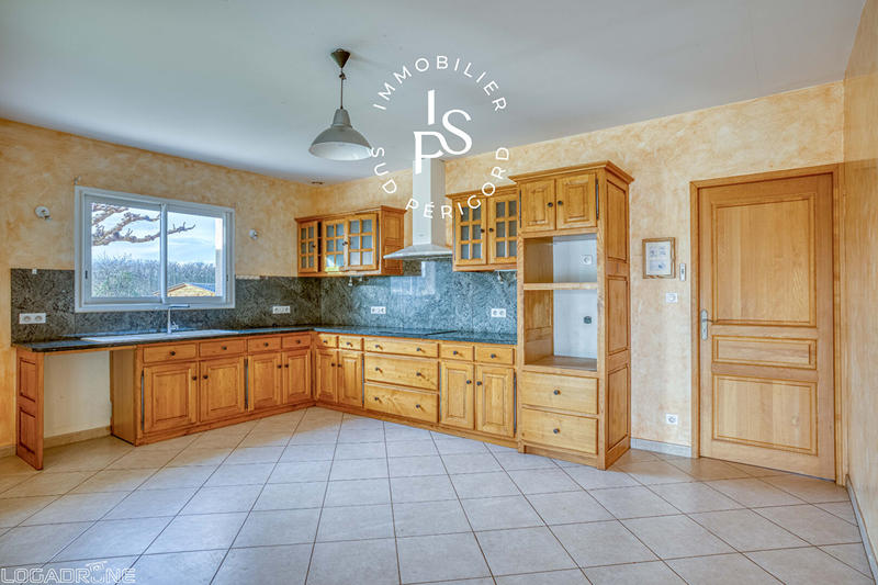 Maison - 178 m² - 5 pièces