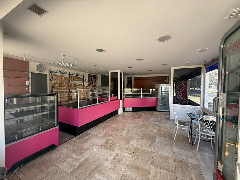 Local commercial - 52 m² - 2 pièces