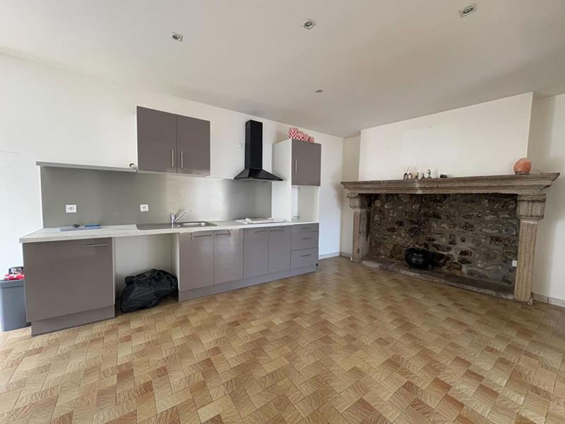 Maison de bourg - 95 m² - 3 pièces