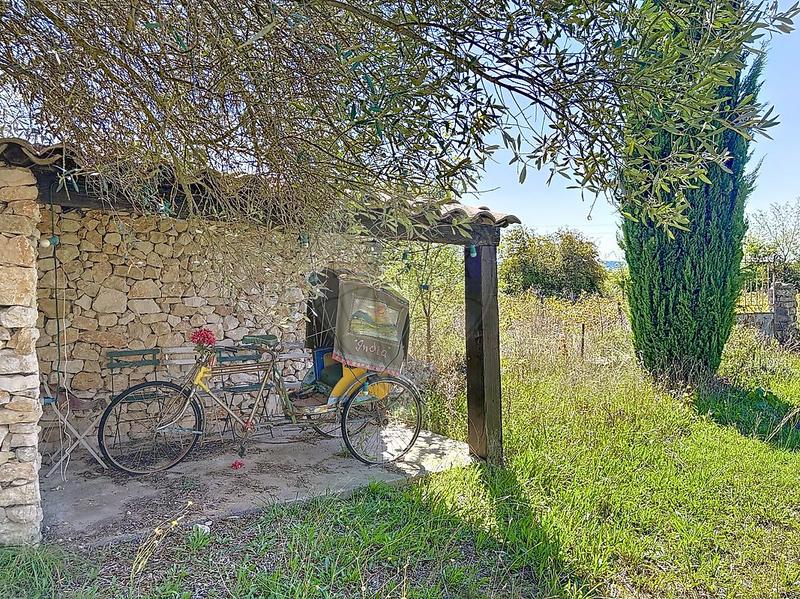 Propriété - 93 m² - 4 pièces