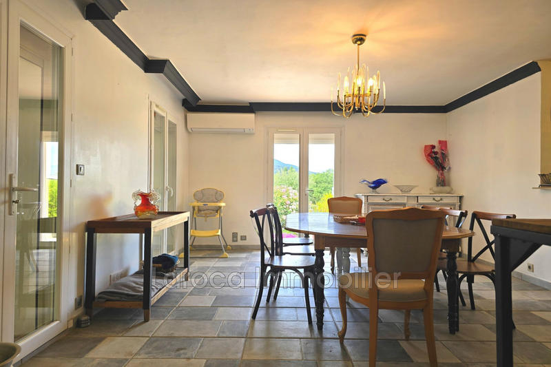 Villa - 167 m² - 6 pièces