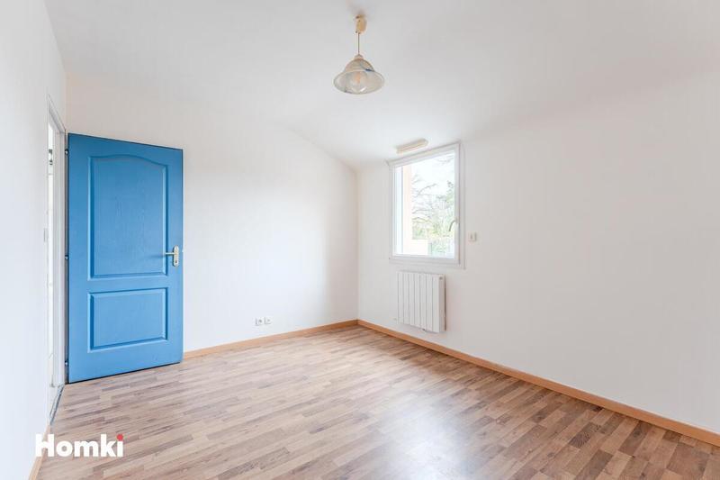 Maison - 215 m² - 8 pièces