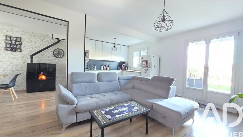 Maison - 92 m² - 5 pièces