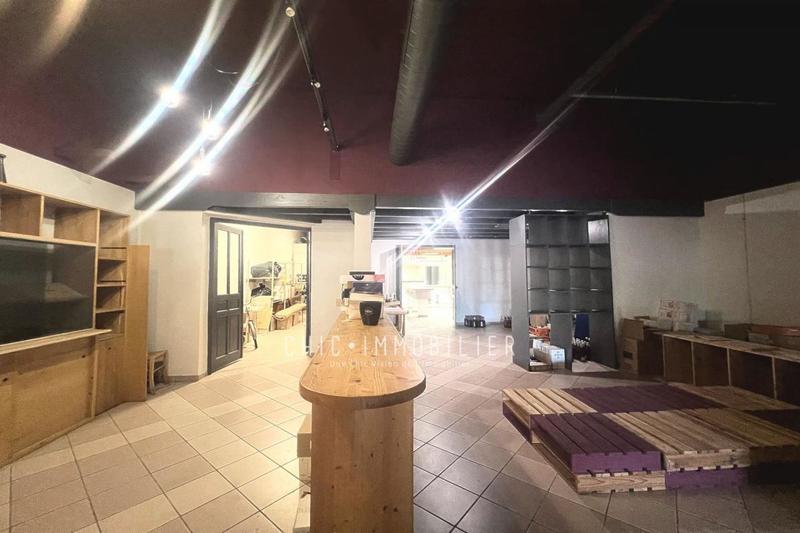 Local commercial - 197 m²