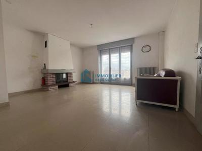 Maison - 188 m² - 10 pièces