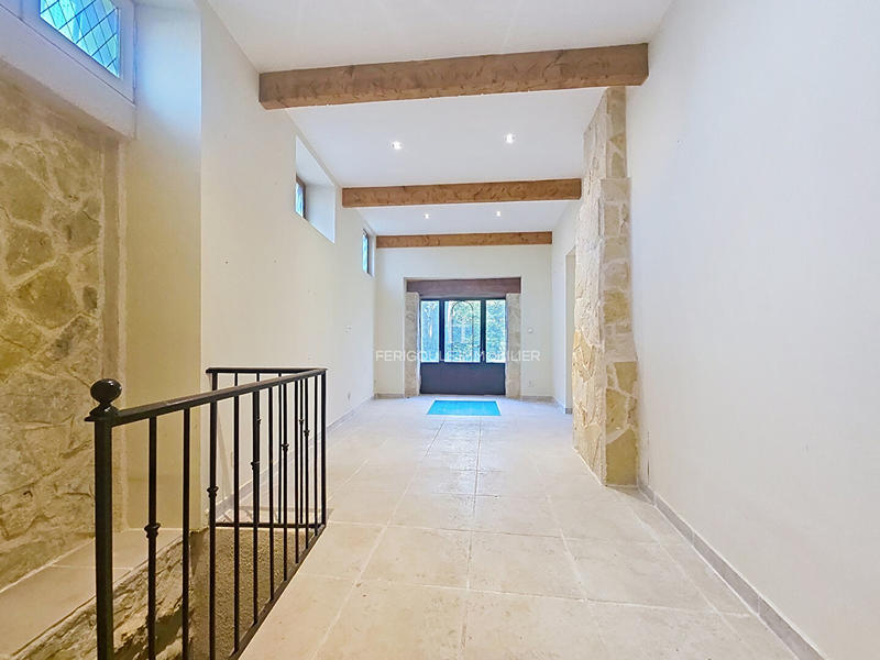 Maison - 363 m² - 12 pièces