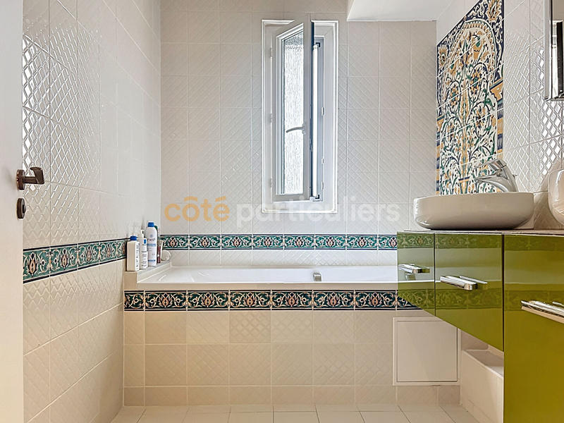 Appartement - 87 m² - 5 pièces