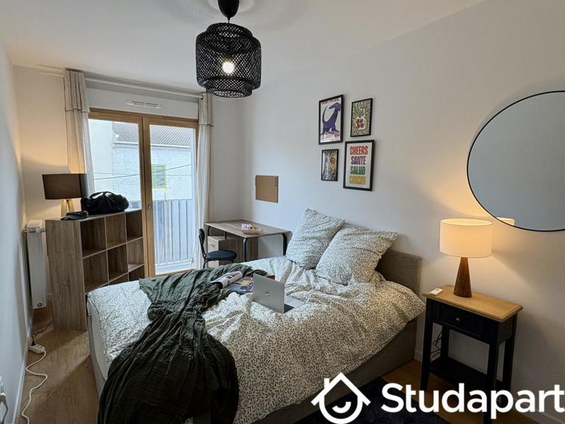 Chambre - 10 m² - 1 pièce