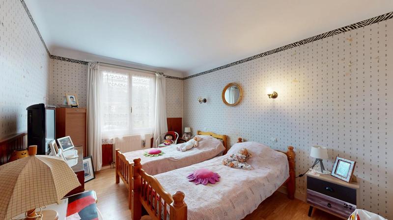 Maison - 160 m² - 8 pièces