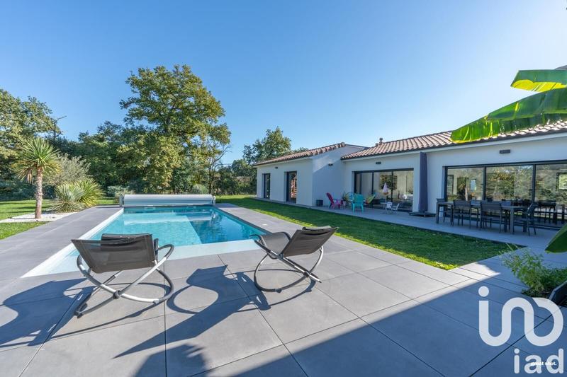 Maison - 184 m² - 6 pièces