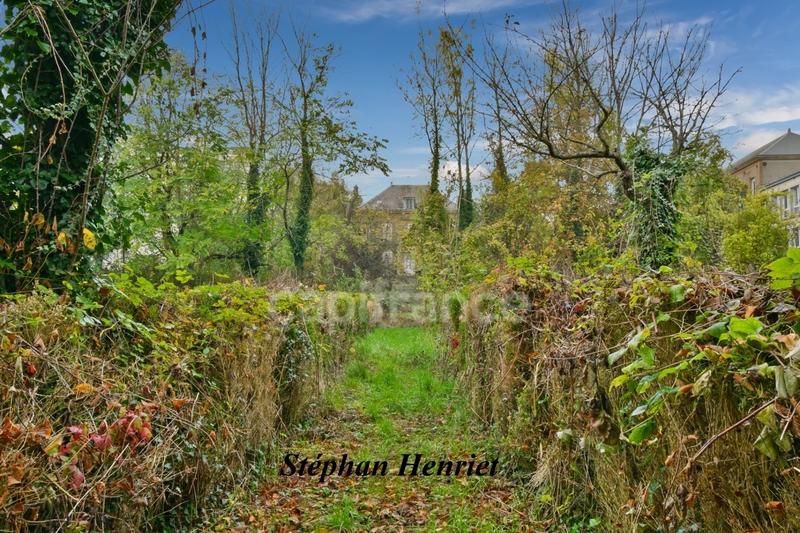 Maison de maîtres - 388 m² - 9 pièces