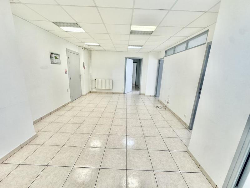 Bureau - 103 m² - 5 pièces