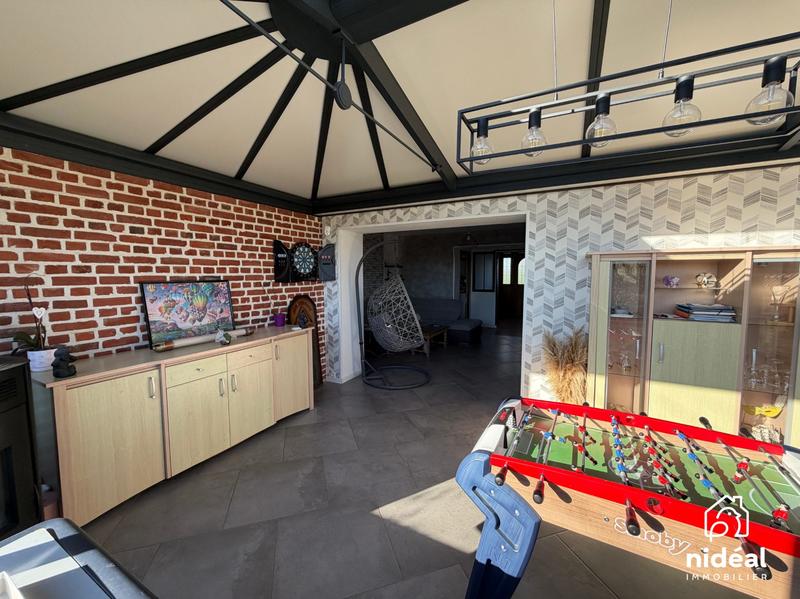 Maison - 196 m² - 6 pièces