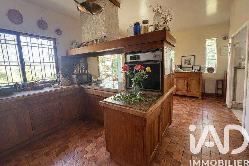 Maison - 125 m² - 7 pièces