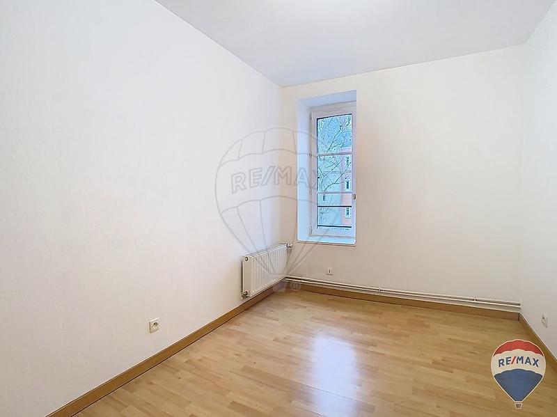 Appartement - 104 m² - 5 pièces