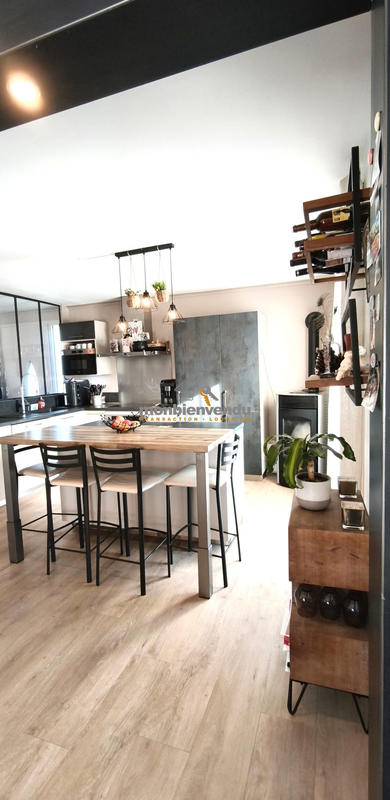 Maison traditionnelle - 133 m² - 6 pièces